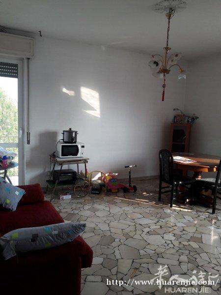 米兰边近Sacco医院2房1厅出租600€+spesa