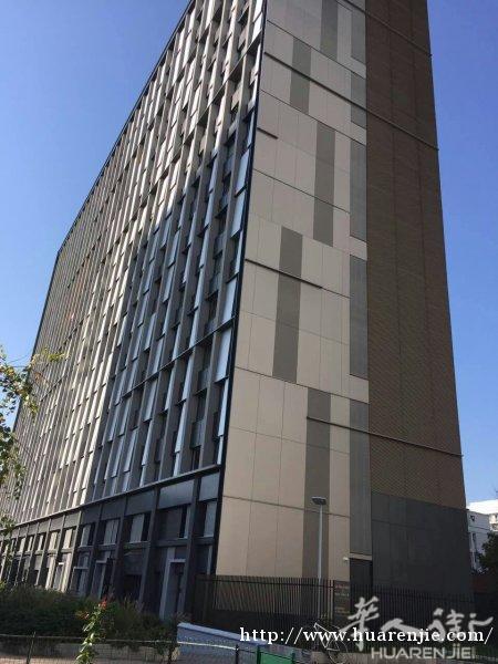 巴黎13区最新公寓楼studio出租，离地铁7号线porte de choisy 100米