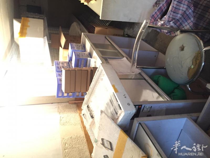 手机店2手柜台出售5个