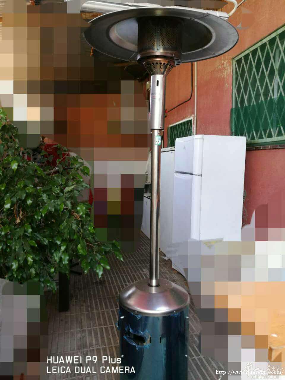 全新暖炉出售75€ (原价125€) 有意者连线:691437424