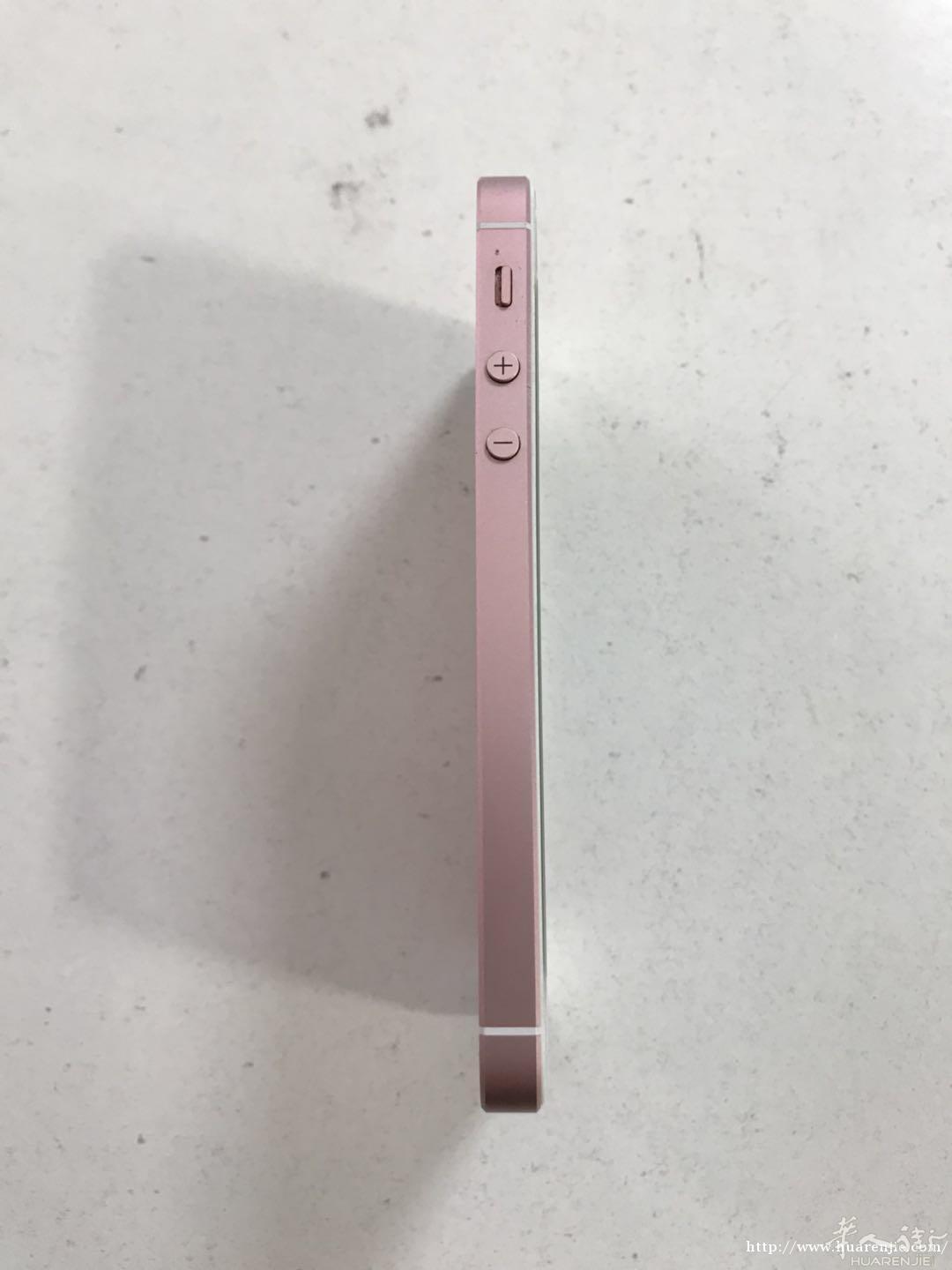 出售一部  5se    64g   玫瑰金   9.5成新   230欧  微信：w979218200