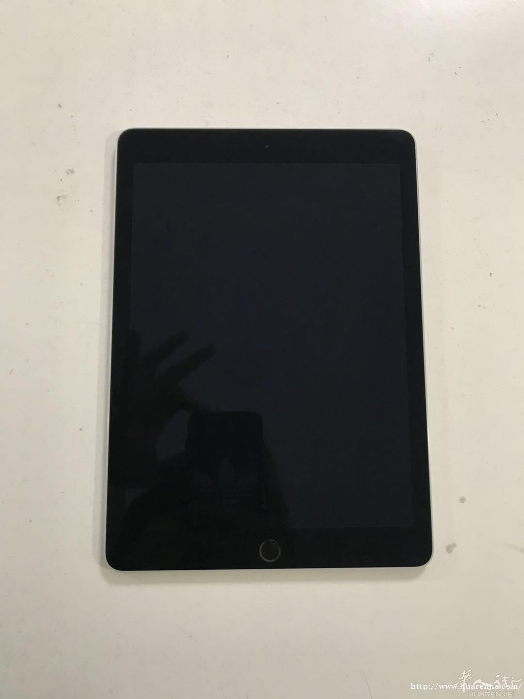 特价出售一部 ipadpro  9.7寸 128g  黑色 9.9成新  420  有意者微信：w979218200