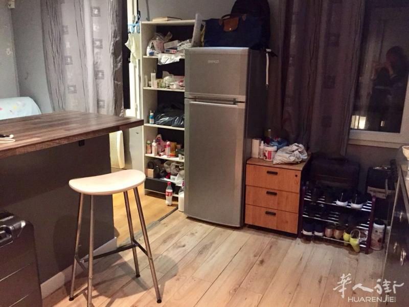 小巴黎11区一室一厅 850欧 家具齐全 附近2/3/11号地铁 很多中超