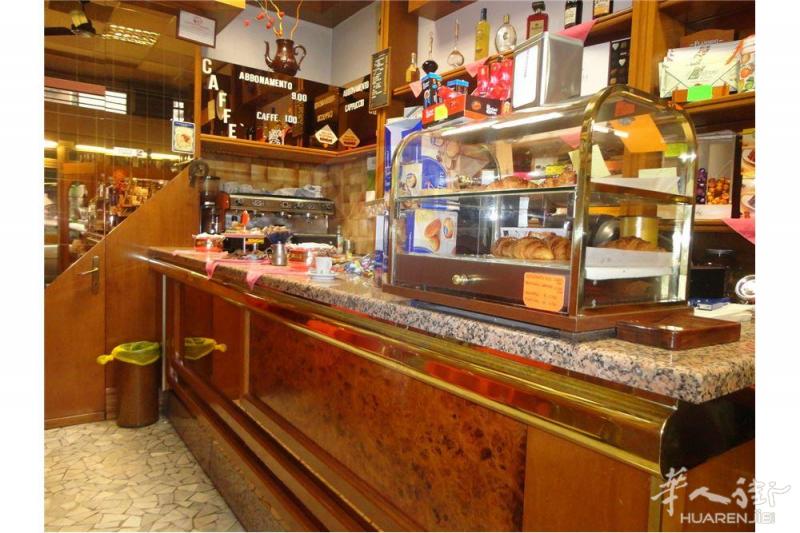 出售 BAR 49.000欧元 viale fulvio testi