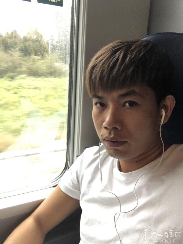 时间飞快。人好就行有吗 年龄都奔3了  想结婚了