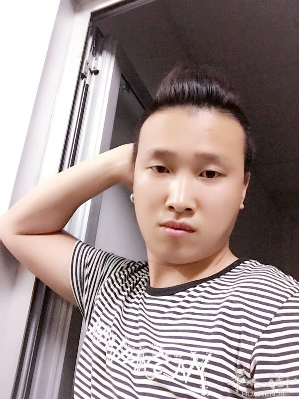 微信3778449906身高1.8体重85公斤想找