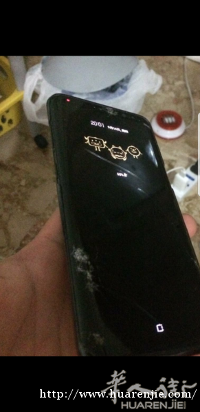 出个三星s8+屏幕碎点