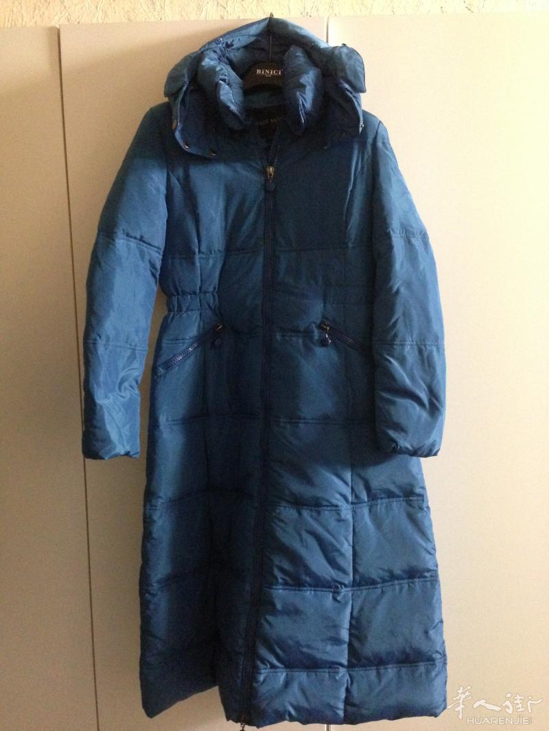 全新鸭绒羽绒服 L码，  中国购入，现在低价转让 一共有两件