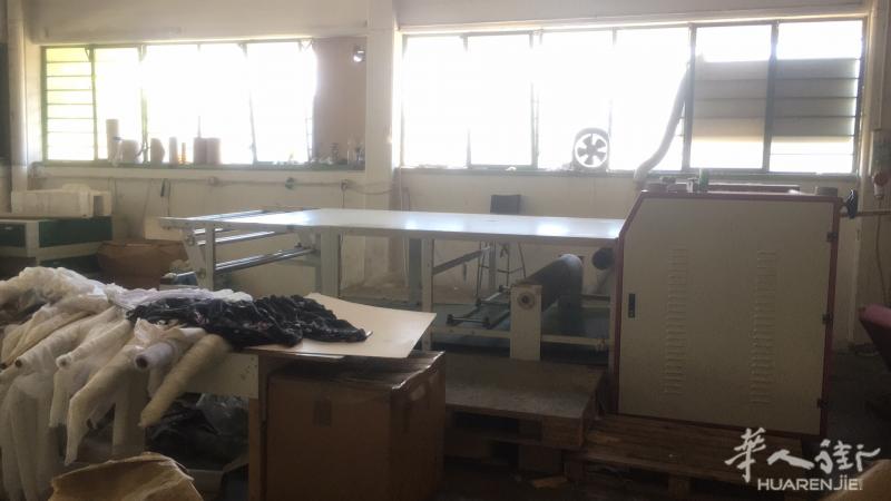 因工厂转让，现低价出售一台Epson2个头纸印打印机跟一台印布滚筒机器