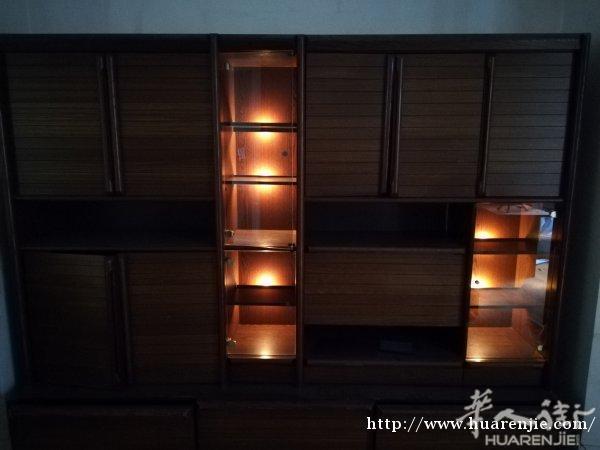 因搬家卖床，柜，电脑桌
