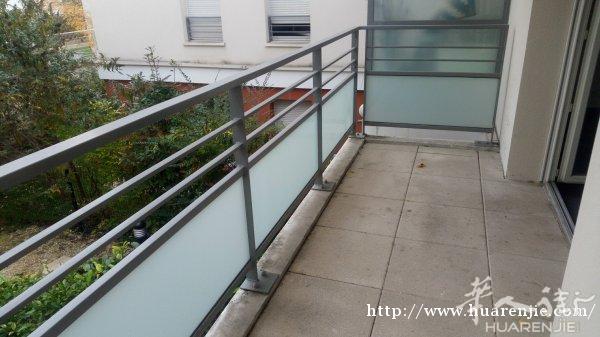 94区-ivry sur seine(刚落成新房) 45平一房一厅独立公寓1095欧/月