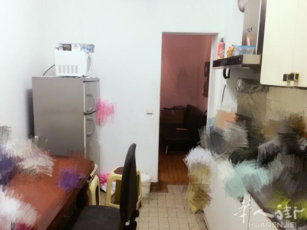 93La courneuve两房一厅可房补
离地铁