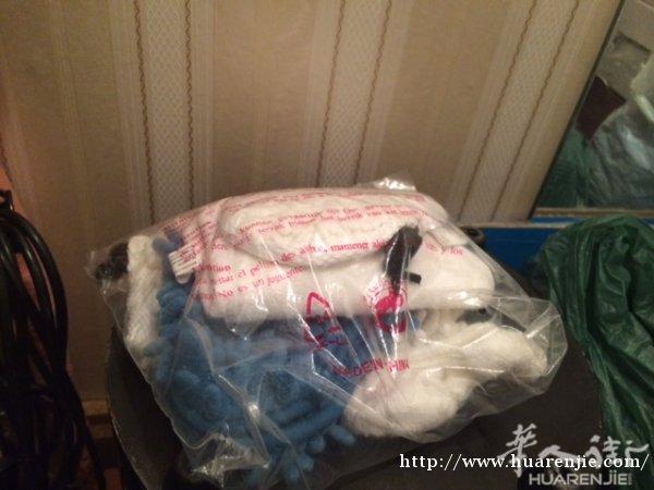 卖擦地板出热水可烫衣服可擦玻璃可洗卫生间很多用途从M6电视台定的买来€120，现卖€50，是9成新。