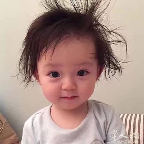 本人男，在意大利四年多，理发师，执一人之手，择一城