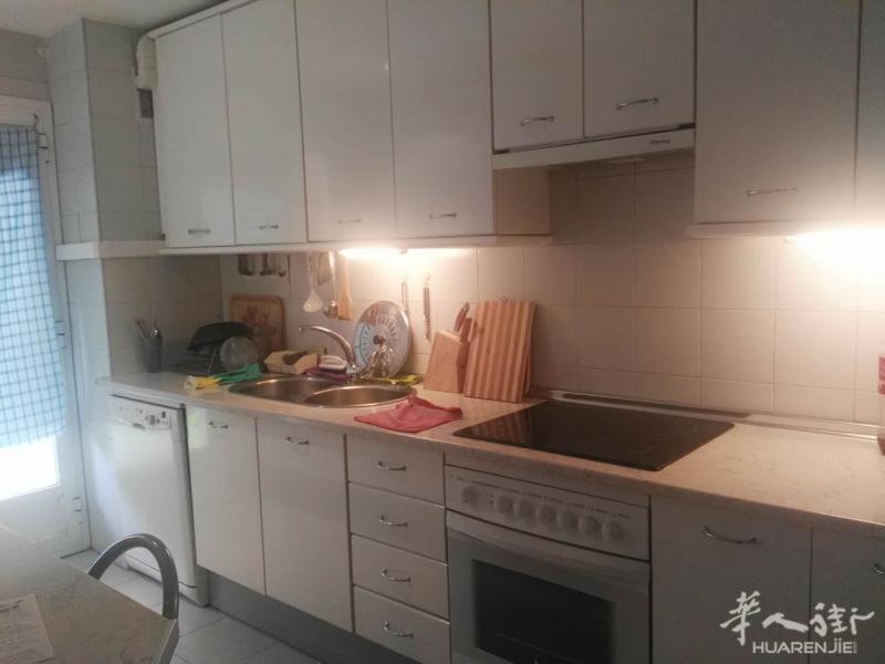 马德里3号地铁口大床单人间招租有暖气,两个卫生间,直通大学城
