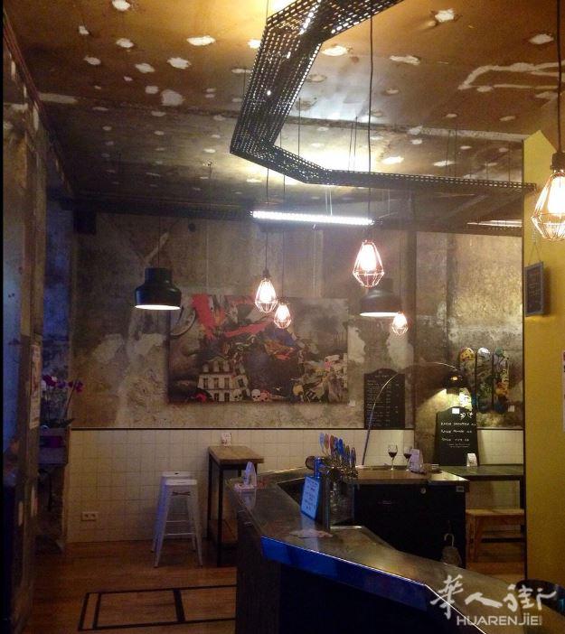 9区酒吧餐馆转让,带LIENCE 4,有烟囱