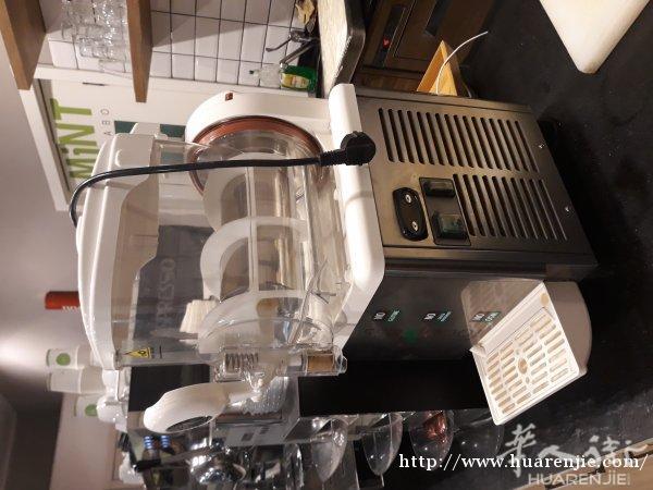 (350)半价出售全新的crema caffè 的机器