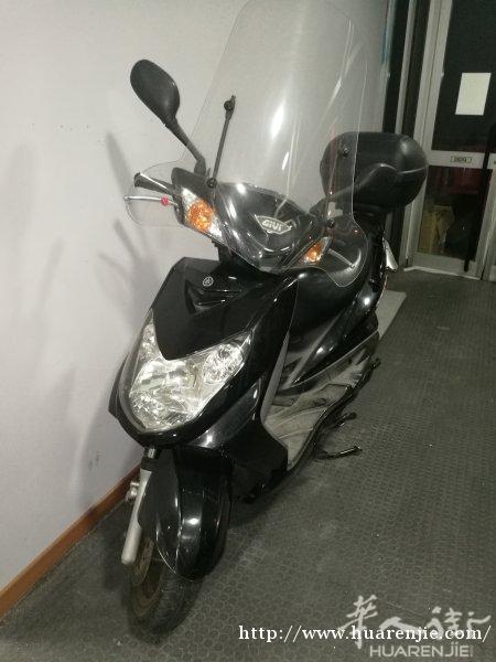 出售雅马哈125摩托车