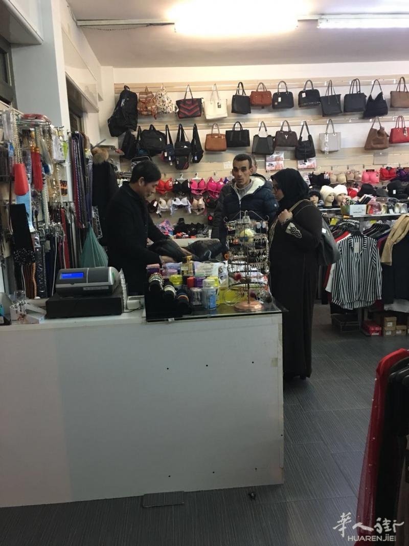 BARI独家服装店出售~