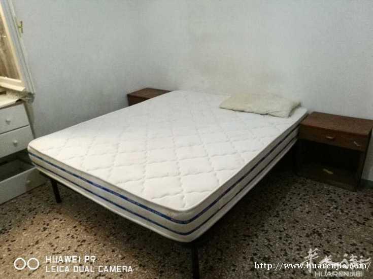 罗马市中心有一大房间出租