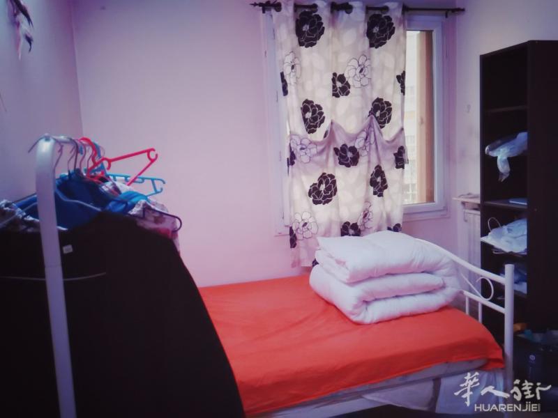 7号线黄线底mairie d'ivry地铁口好房490欧/月 仅限女生