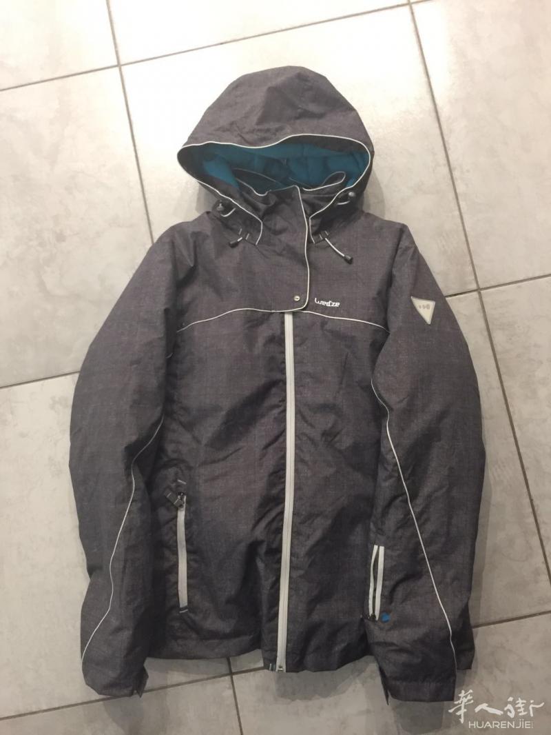 转让灰色滑雪服一套