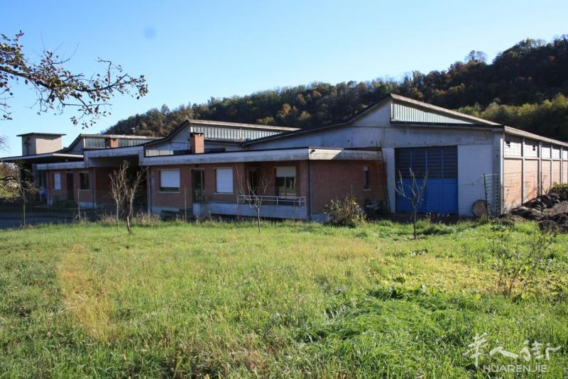 3300平米工业厂房(大好投资机会) 城市: MONGRANDO Via fucina, 3