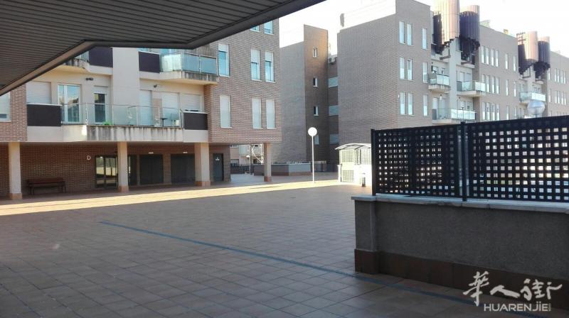 马德里东南部城市ARGANDA DEL REY公寓出售