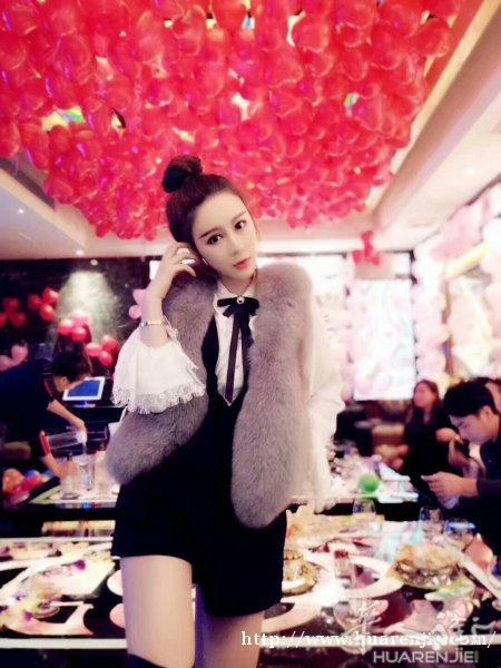 3区feeling精品女装