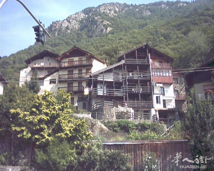 瓦莱达奥斯塔（VAL D'AOSTA）两房公寓（4个床位）
