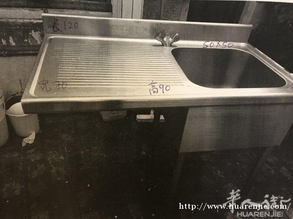 转卖一个餐馆厨房洗碗具