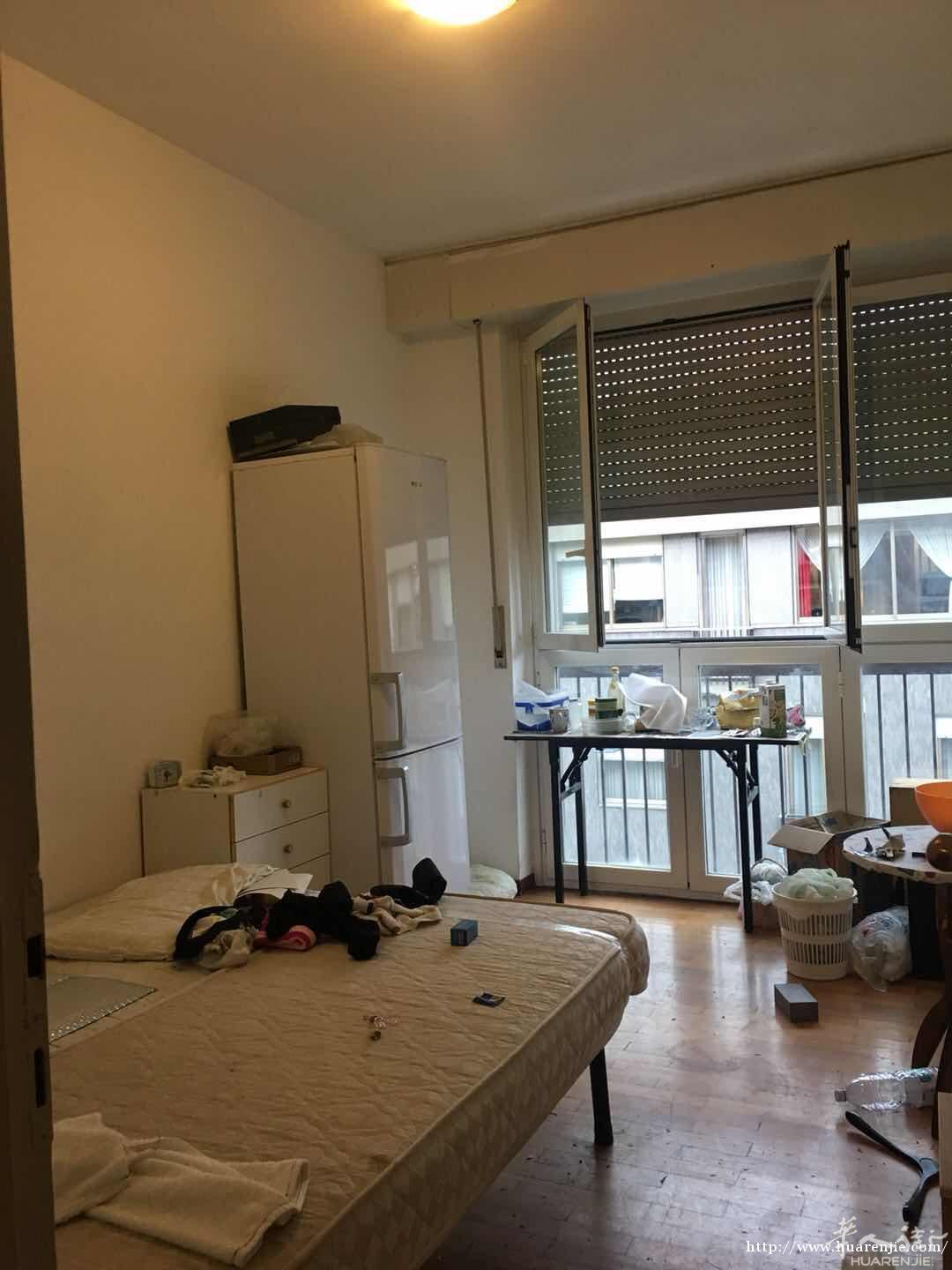 Lima地铁口一个双人间一个单人间