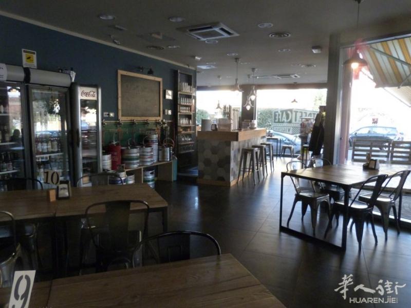 酒吧兼餐厅转让