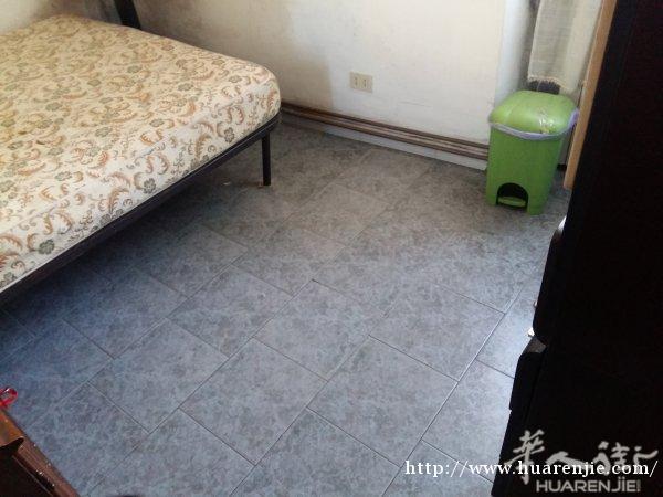 米兰房间搭铺, affori centro黄线地铁站