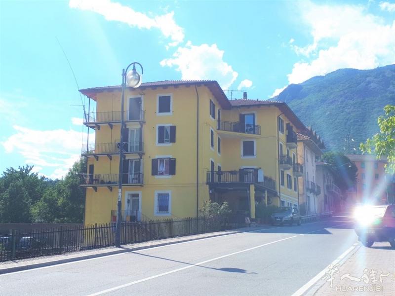 瓦莱达奥斯塔Chatillon（卡蒂隆）地区新公寓