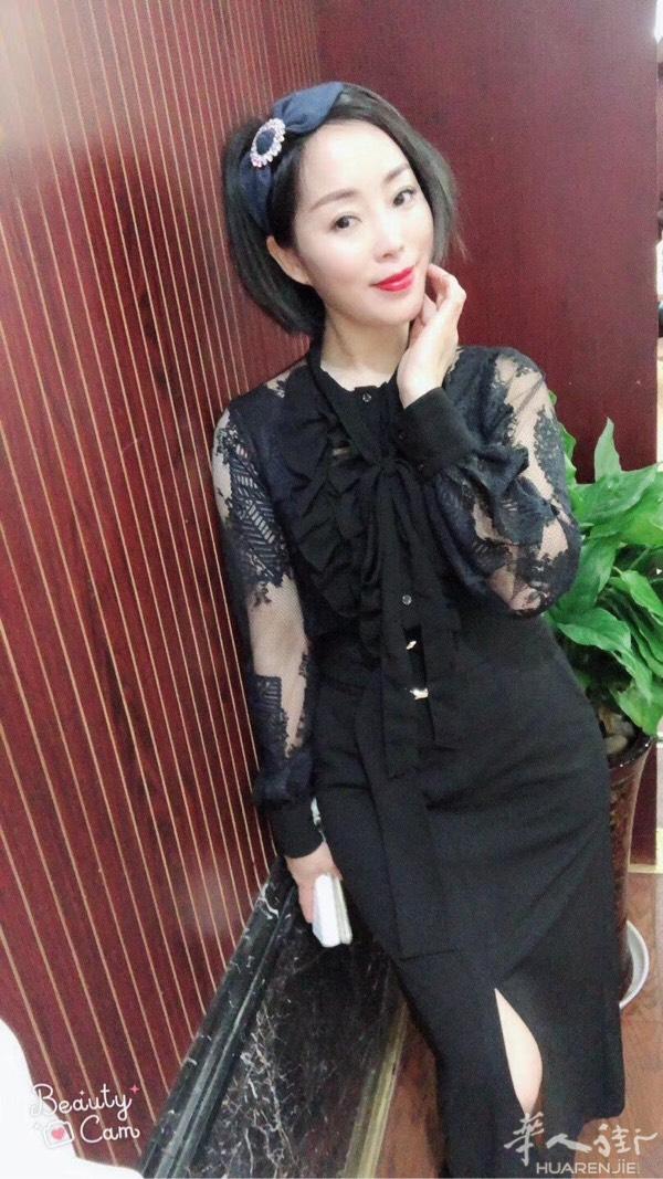 春天有这样一件美衣做内搭好看又养生————💕