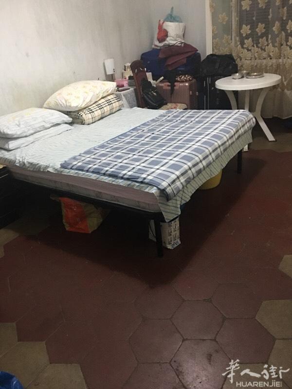 caslilna有大房间搭铺有住家人少交通方便