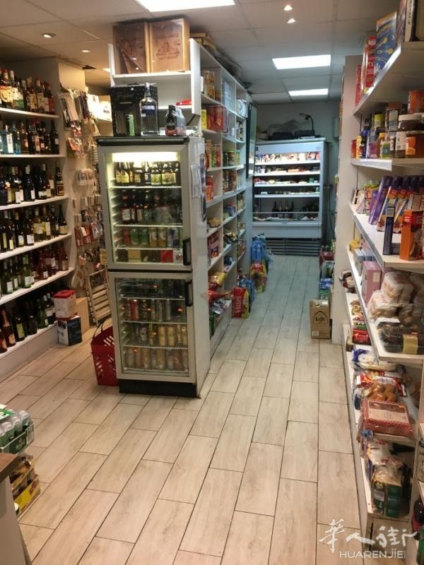 拉马克高蓝库特(Lamarck Caulaincourt)地铁站食品店