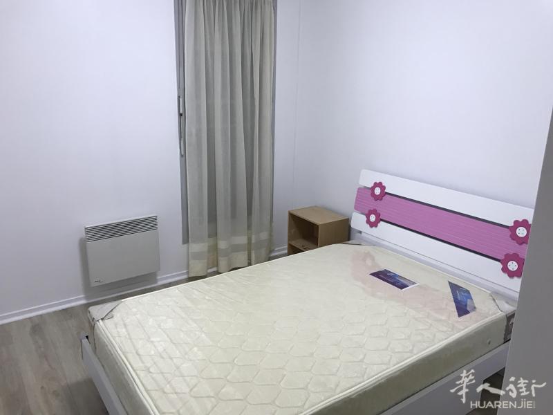 mairie d'ivry 地铁离家2分钟 限女生