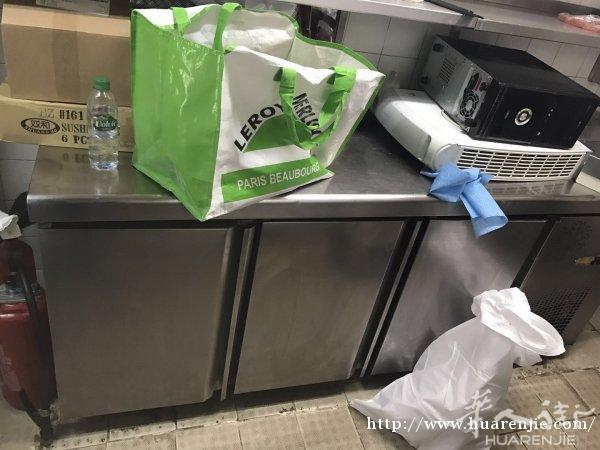低价出售日餐厨房用具工作台冰箱