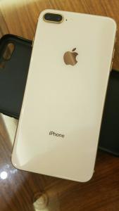 出售九层新苹果8 plus