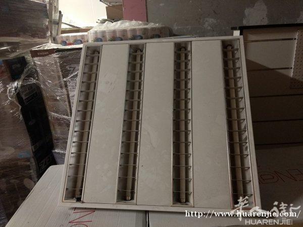 新LED灯管 2手灯盘槽板 便宜出售