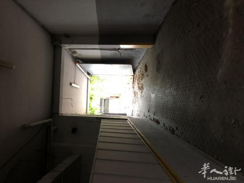 商用库房/车库出售