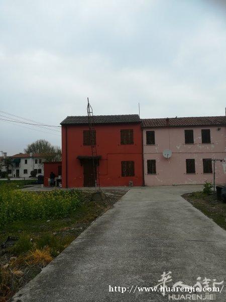 Rovigo 附件 空工厂带住家出租
