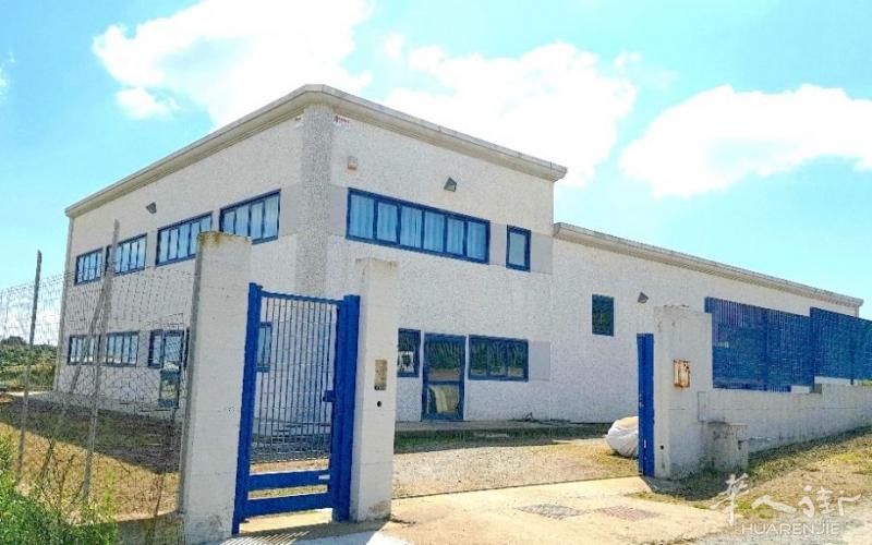 厂房（带仓库、办公室、公寓）