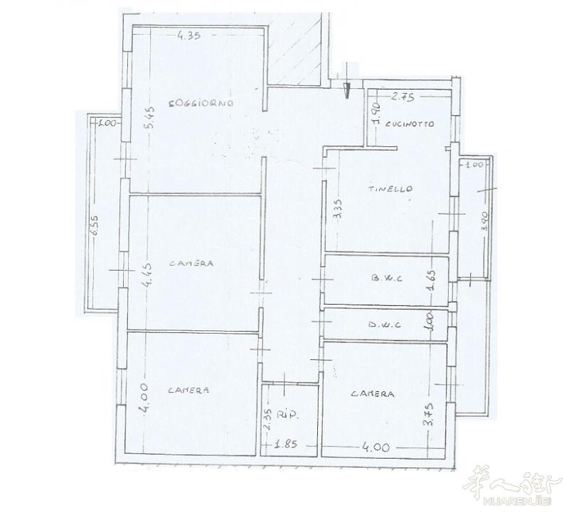 V. Pistoiese有一套房出售 3个卧室 客厅 厨房 一个厕所 还有一  个车库 价格28万