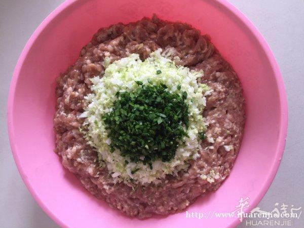四姐水饺，纯牛肉丸。