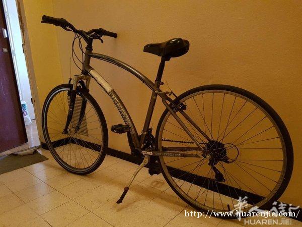 回国出手自行车🚲一辆，好用结实。