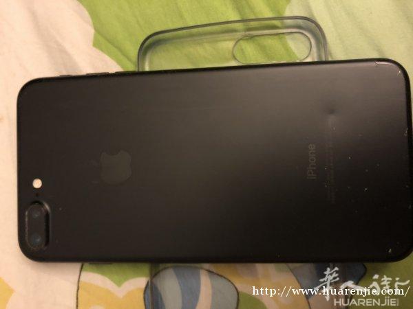 便宜出售两部苹果iPhone手机