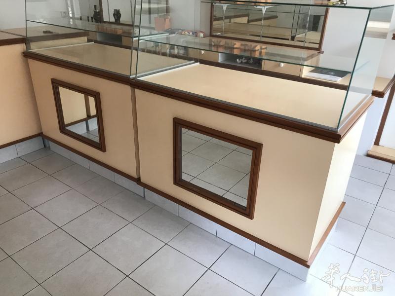 玻璃展示柜以及其他橱柜